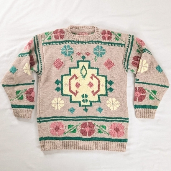 Vintage Sweaters - VTG Handmade Cream Pink Fair Isle Soft Chunky Knit Floral Cottage Clover Sweater